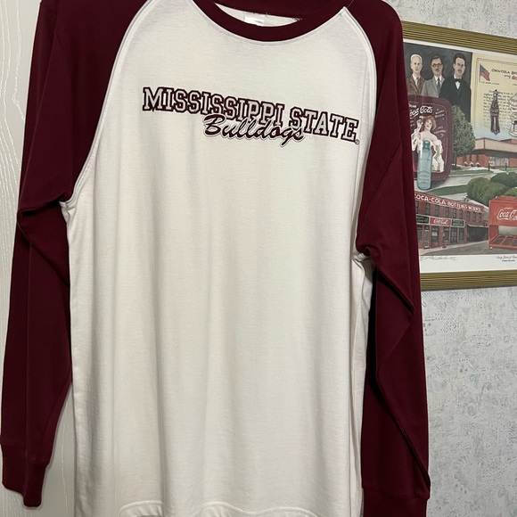 Shirt - Picture 1 of 3